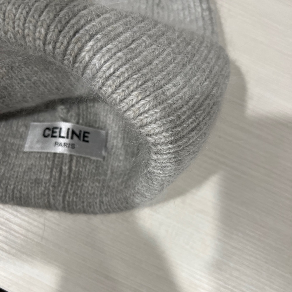 Gray Knit Hat W Patch - image 1